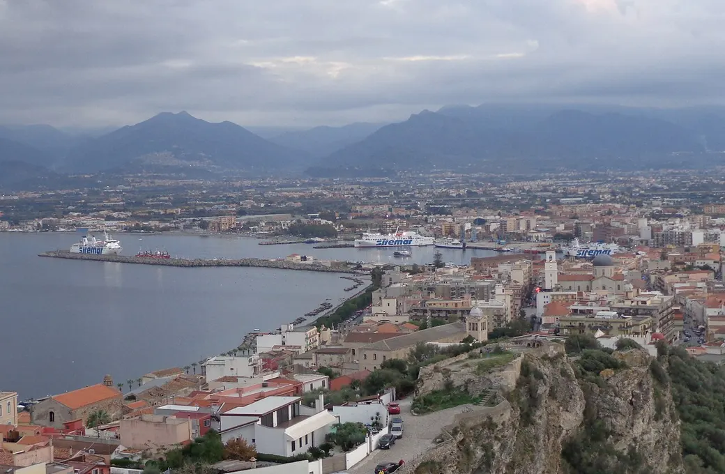 08:00 · Ophalen & Milazzo