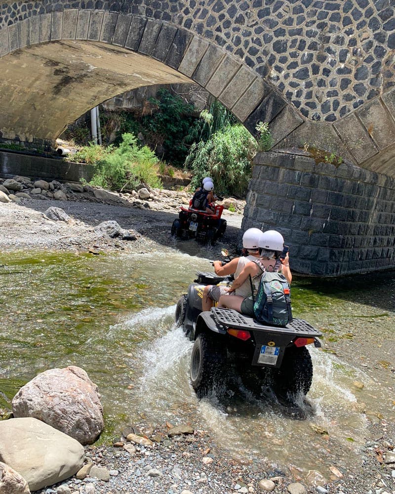 Tour in quad Gole dell'Alcantara