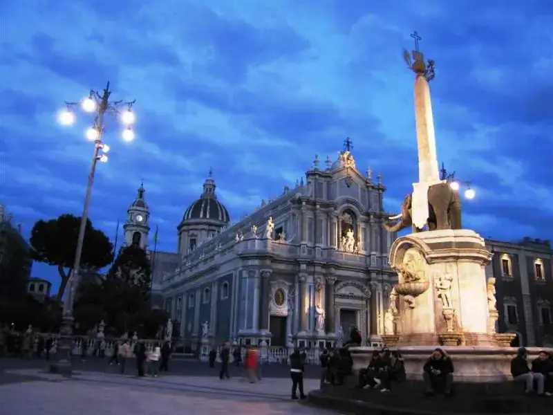 Tour Catania